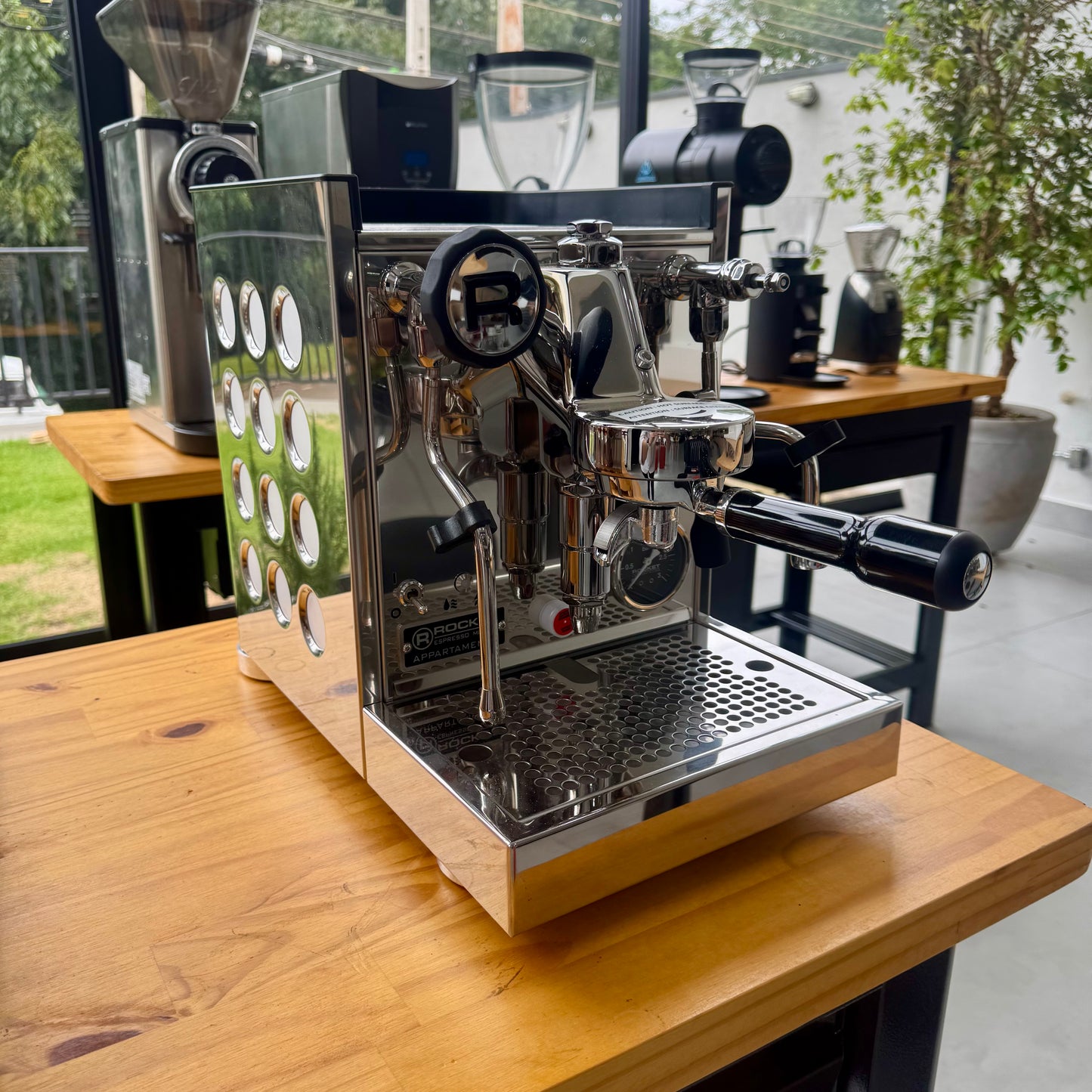 
                  
                    Cafeteira Appartamento TCA Rocket
                  
                